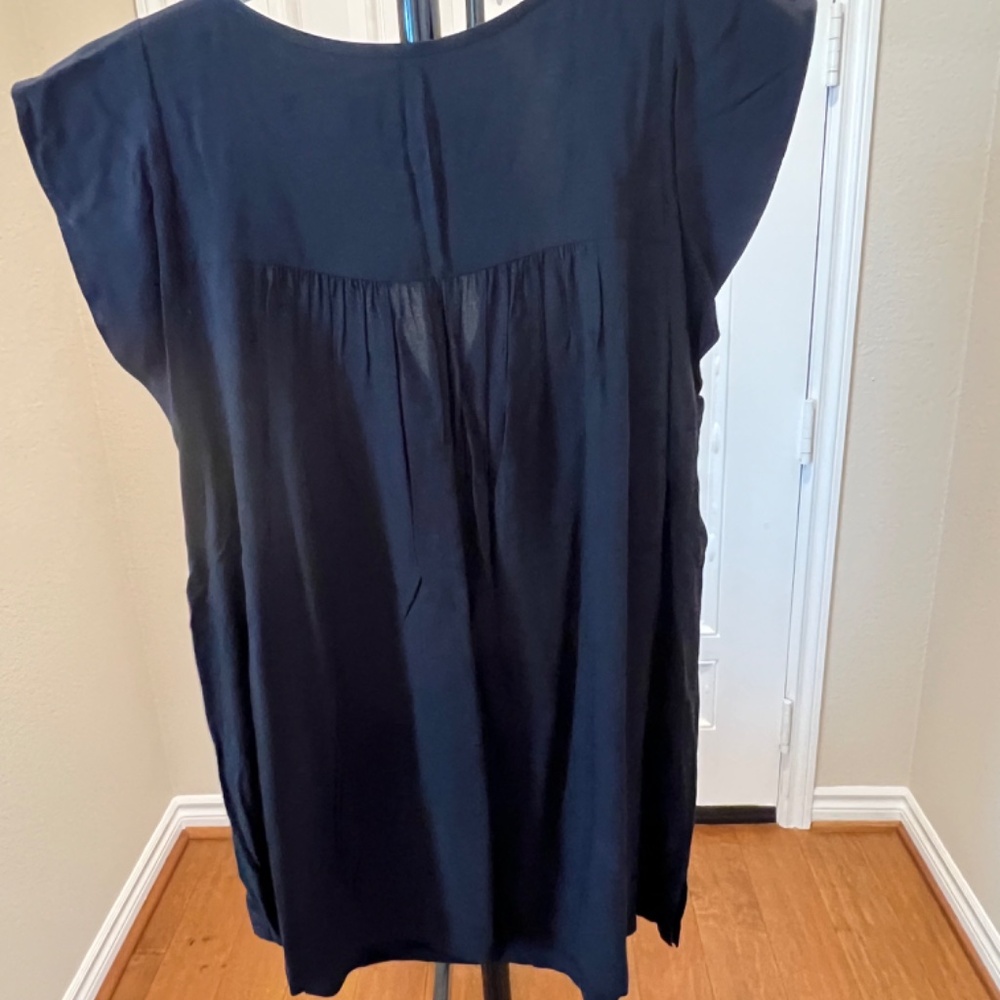 Ann Taylor LOFT Blouse, Black, Size Medium - Picture 3 of 4